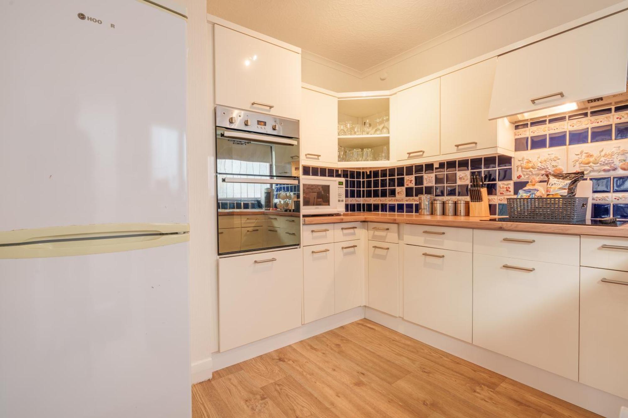 Offa'S Lodge Family Home Quiet Area With Sea Views Prestatyn Exterior photo